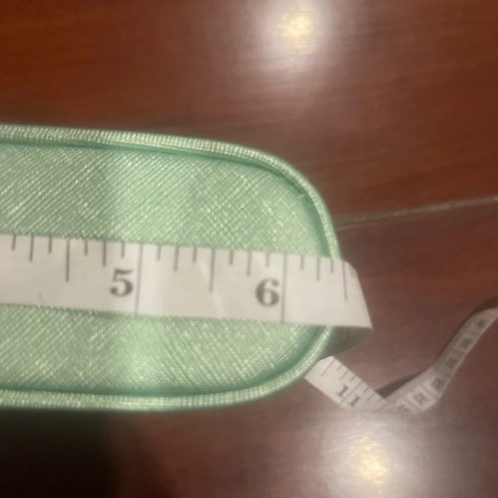 La Mer Light Green pouch